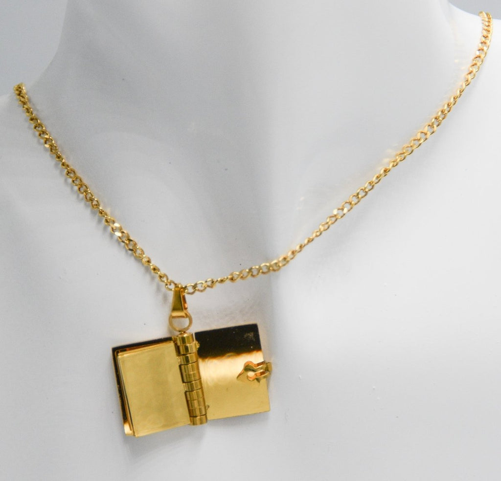 Gold stainless steel personalised name necklace with custom engraving