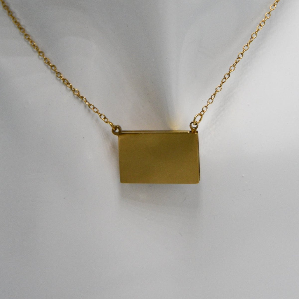 Gold stainless steel personalised name necklace with custom engraving